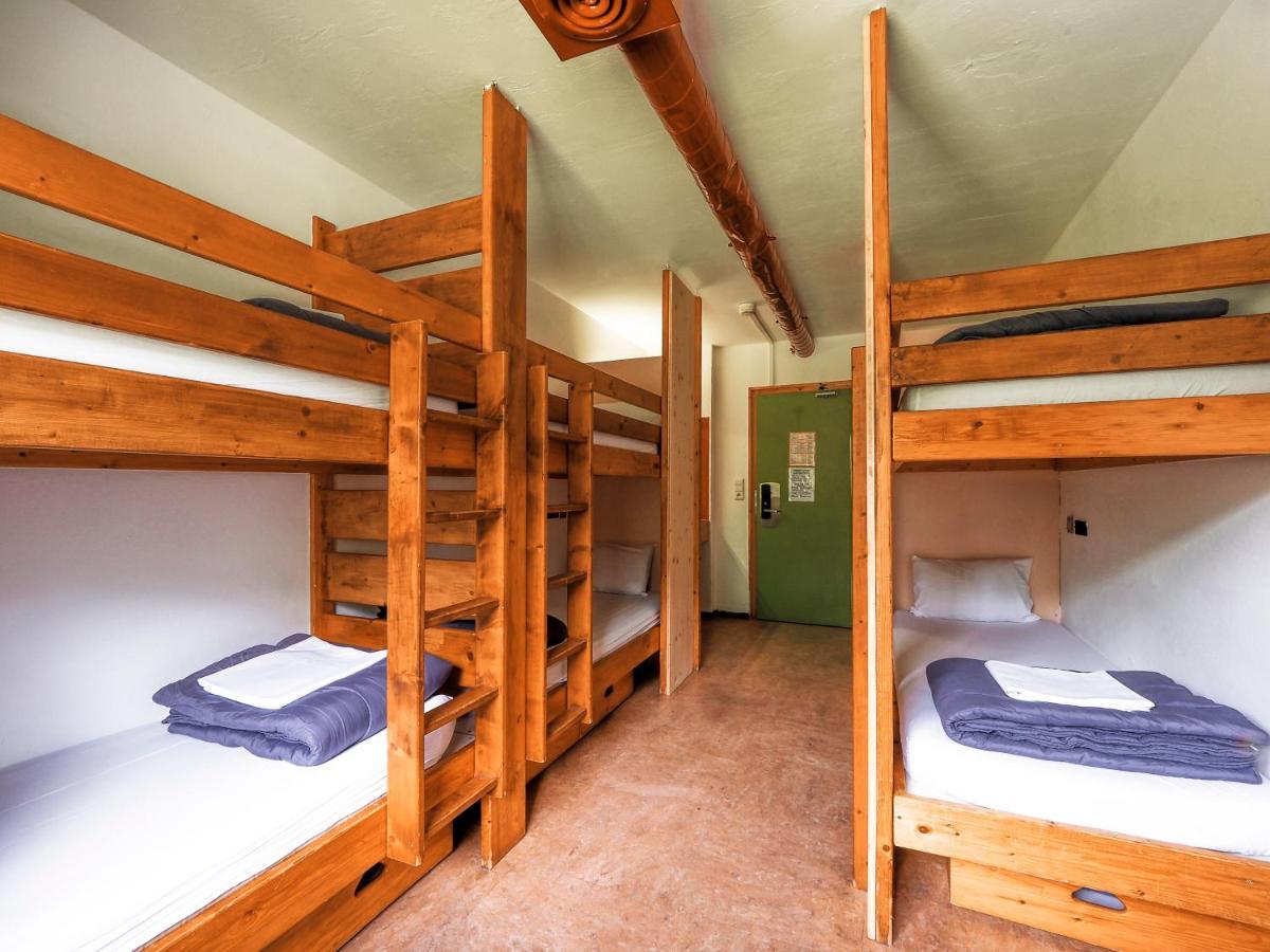 Auberge De Jeunesse Hi Chamonix Exteriör bild
