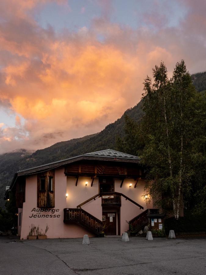 Auberge De Jeunesse Hi Chamonix Exteriör bild